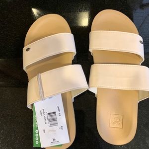 NWT sz 8 rip curl ladies sandal